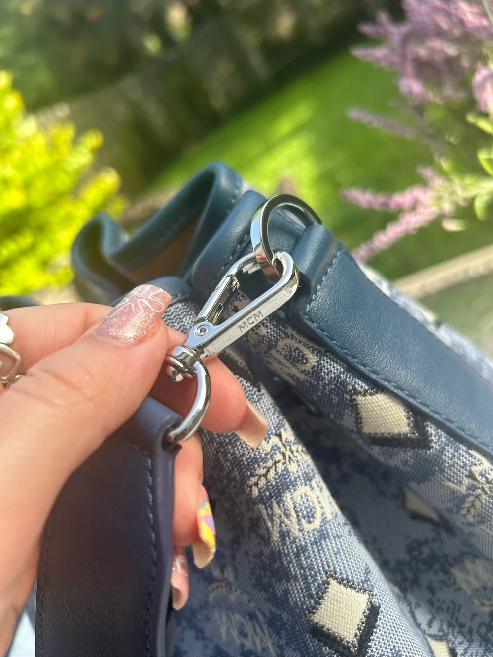 MCM Denim Visetos Dessau Navy Bucketbag Shoulder Bag & Crossbody Purse